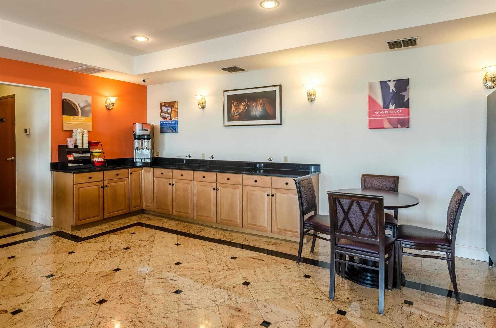 Motel 6-Lexington, Va Экстерьер фото