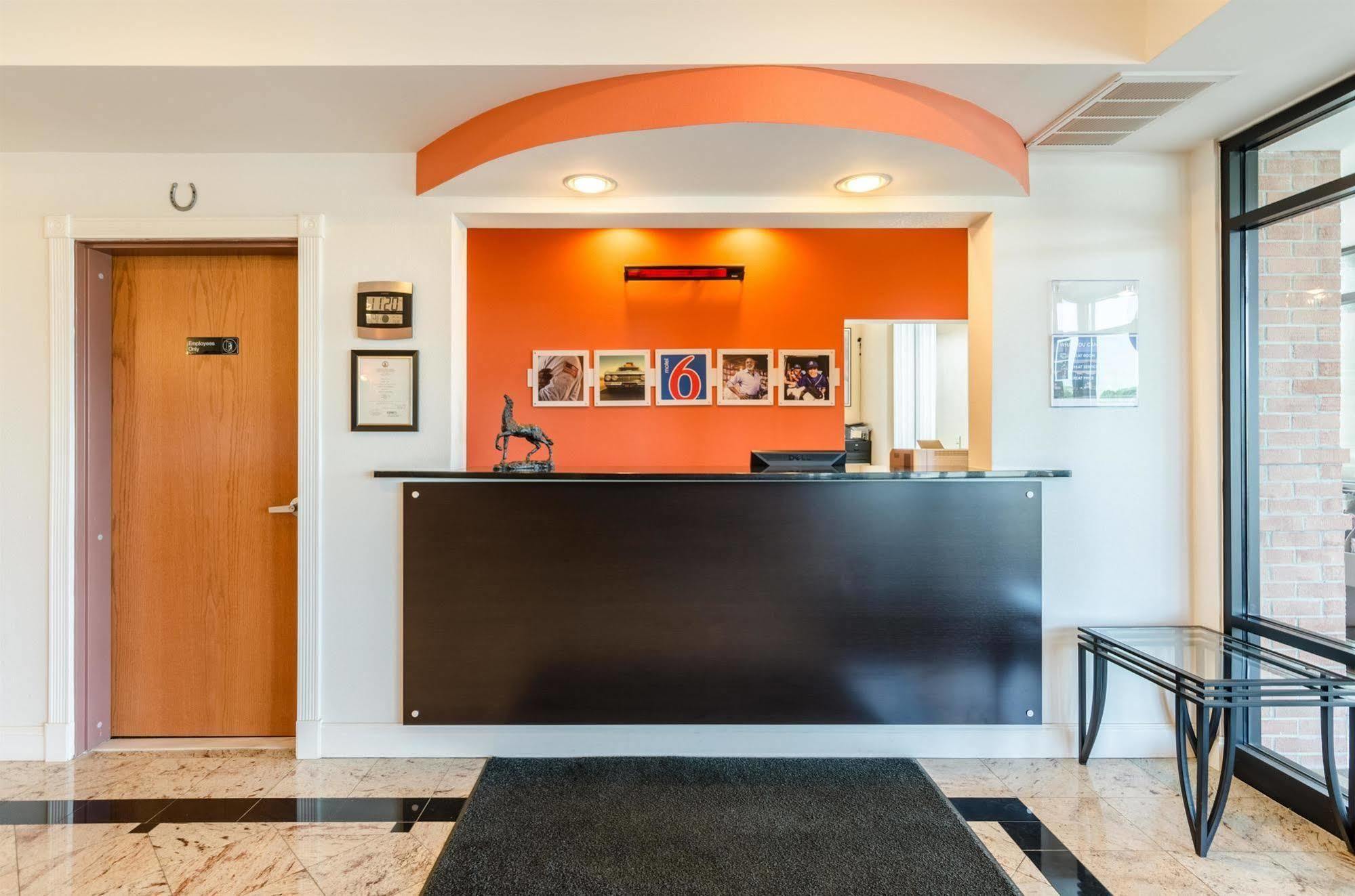 Motel 6-Lexington, Va Экстерьер фото